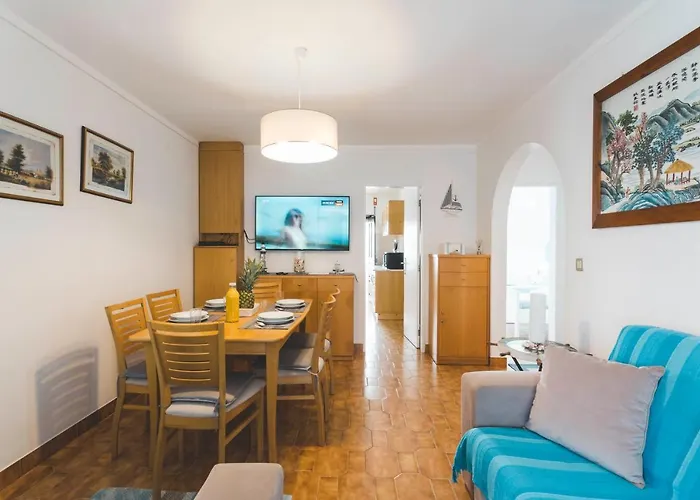 Best Houses 49 - Tiago\'S Surf Beach House